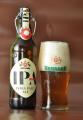 Bernard IPA,  lahev a sklenice